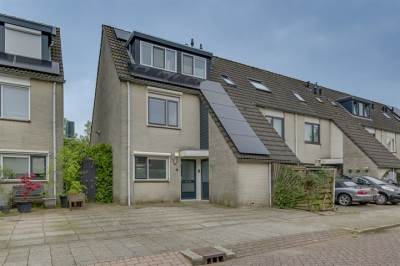 Woning Van Raasfeldmarke 20 Zwolle