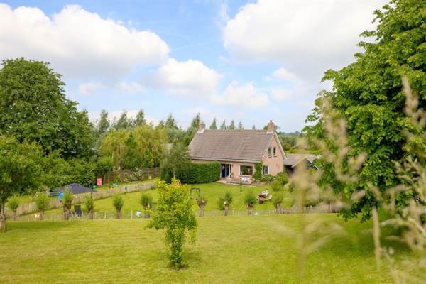 Woning Lekdijk west 34 Lopik