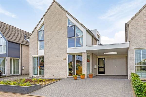 Woning Lichtenberg 44 Almelo