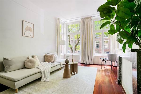 Woning Maarten Harpertszoon Trompstraat 221 Amsterdam