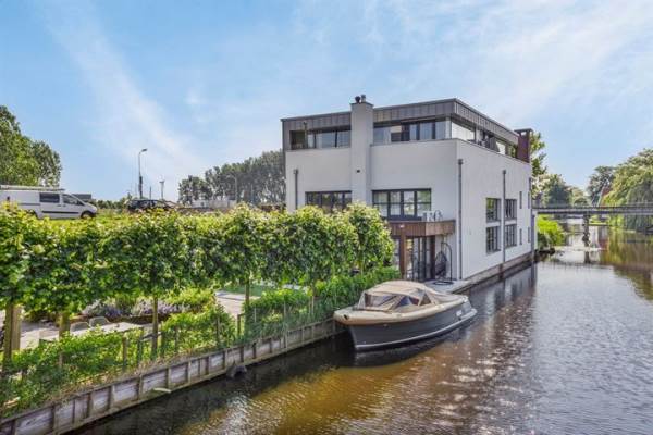 Woning Westzanerdijk 480 Zaandam