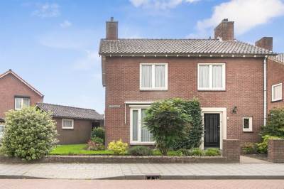 Woning Nassaustraat 1 Best