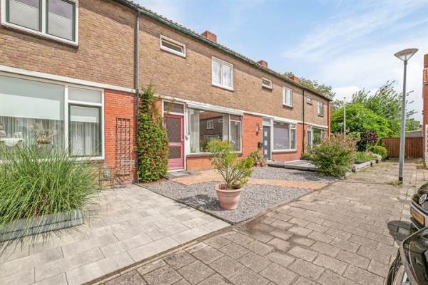 Woning Guido Gezellestraat 12 Winschoten