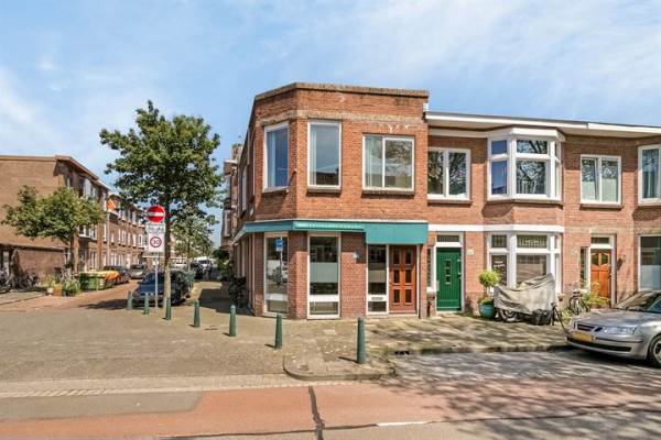 Woning Laan van Eik en Duinen 119 Den Haag