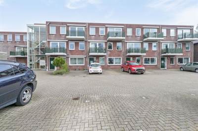 Woning Adam Pijnackerhof 15 Pijnacker