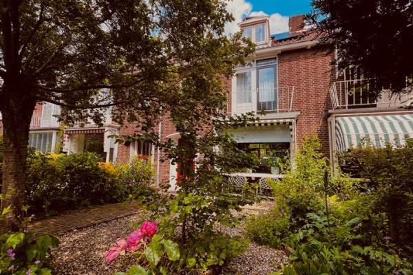 Woning Burgemeester Verkadesingel 5 Vlaardingen