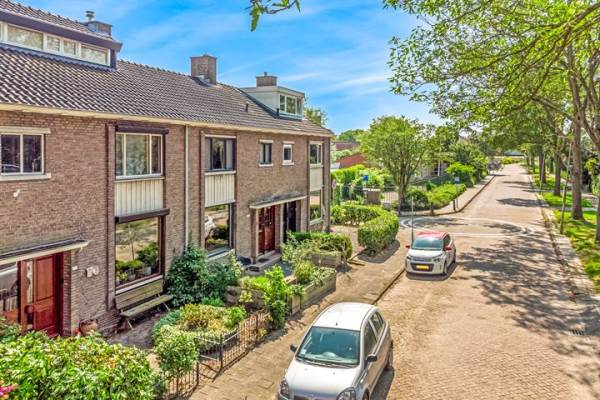 Woning Oranjelaan 21 Spijkenisse