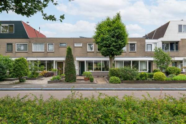 Woning Van den Berghlaan 617 Hoofddorp