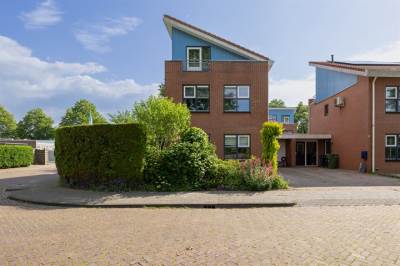 Woning Surinamesingel 11 Heerenveen