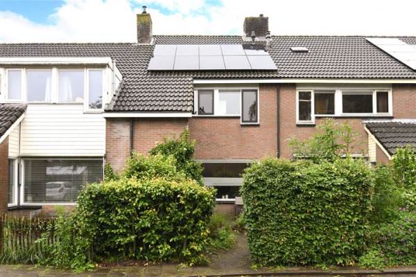 Woning van Almondelaan 18 Baarn