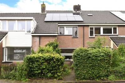 Woning van Almondelaan 18 Baarn