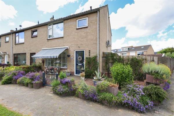 Woning Prins Hendriklaan 8 Zuidland