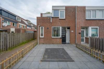 Woning Middenhof 312 Almere