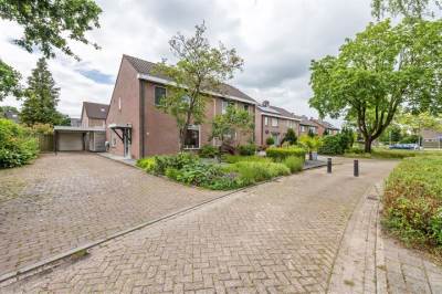 Woning Ottenhofstat 27 Kerk-Avezaath (Gem. Buren)