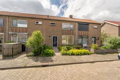 Woning Irenestraat 13 Heinenoord
