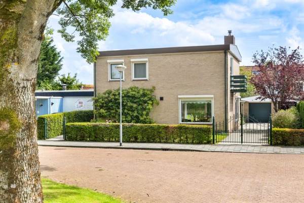 Woning Burgemeester Stemerdinglaan 42 Oost-Souburg
