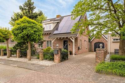 Woning Margrietstraat 1 Moerdijk