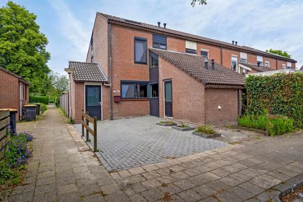 Woning Oostercluft 518 Steenwijk