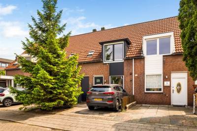 Woning De Wering 75 Oostzaan