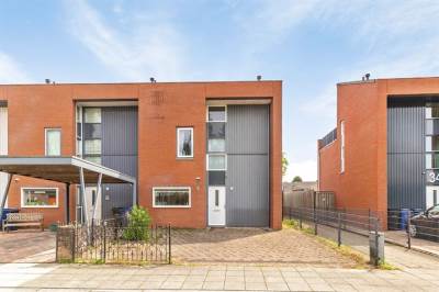 Woning Henry Moorestraat 36 Almere
