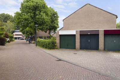 Garage Donsvlinder 21 Leiden