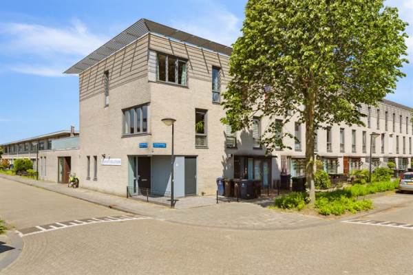Woning Lofotenweg 1 Almere