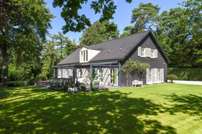 Woning Koningin Emmalaan 3 Blaricum