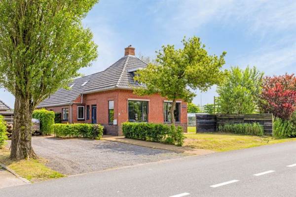 Woning Warfhuisterweg 12 Wehe-den Hoorn