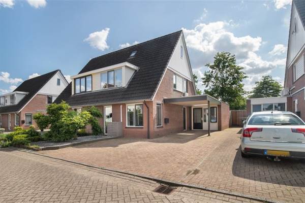 Woning Vroegeling 24 Klazienaveen