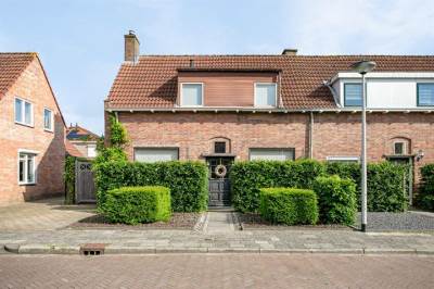 Woning Pastoor Kroesstraat 25 St. Willebrord