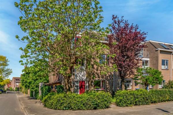 Woning Veldbloemenlaan 28 Woerden