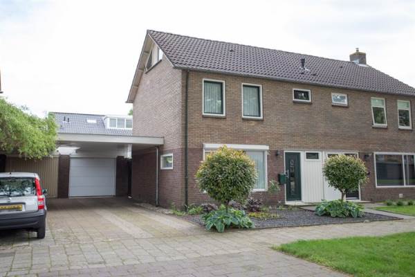 Woning Akeleistraat 16 Wierden