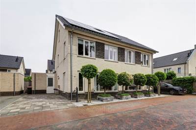 Woning Bakhuijs Roozeboomlaan 12 Almelo
