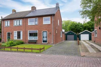 Woning Plantsoenstraat 5 Eenrum