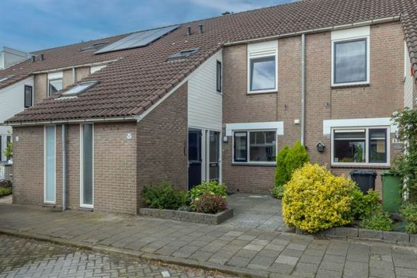 Woning Leeuwerik 141 Kwintsheul