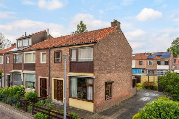 Woning Nieuw Engeland 49 Hoogvliet Rotterdam