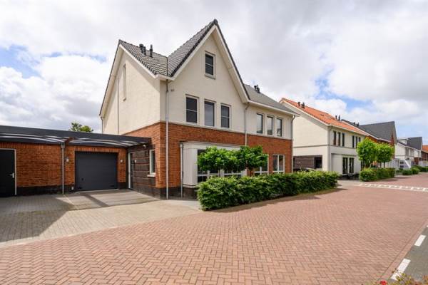 Woning Dagpauwoog 30 's-Gravenzande