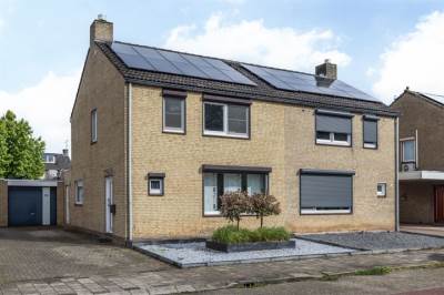 Woning Gouverneur Ruijs de Beerenbroucklaan 36 Holtum