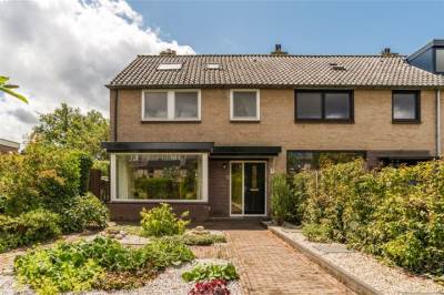 Woning Wilhelmina van Pruisenlaan 8 Leusden