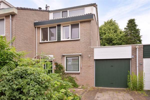 Woning Karveel 4920 Lelystad
