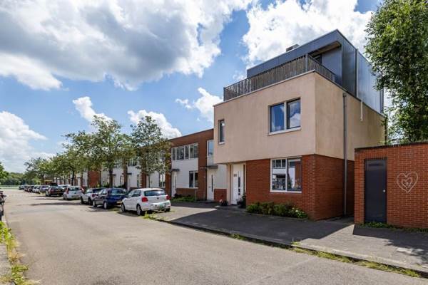 Woning L.B. Pearsonstraat 3 Groningen