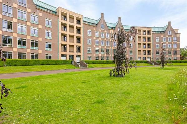 Woning Frans Joseph van Thielpark 108 Helmond