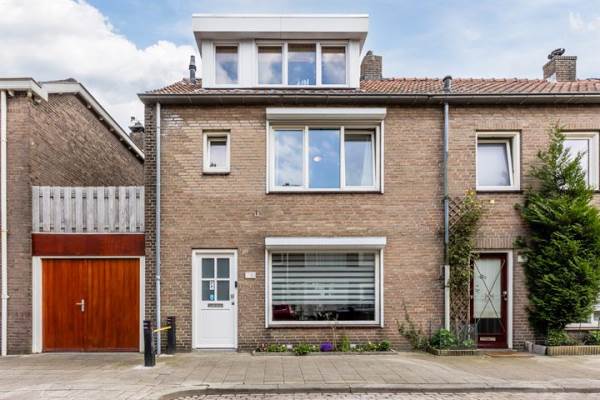 Woning Arent van 's Gravesandestraat 50 Tilburg