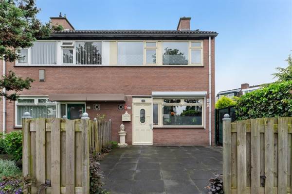 Woning Lavadijk 237 Roosendaal