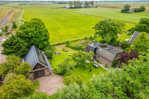 Woning Heerenweg 11 Barsingerhorn