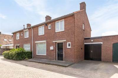 Woning Dr van Wamelstraat 6 Oirschot