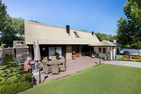 Woning IJsbaanpad 126 Amsterdam