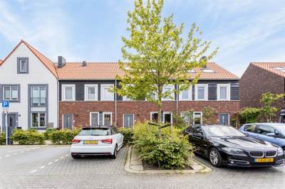 Woning Meiraap 9 Roelofarendsveen