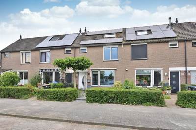 Woning Middelgronden 130 Huizen