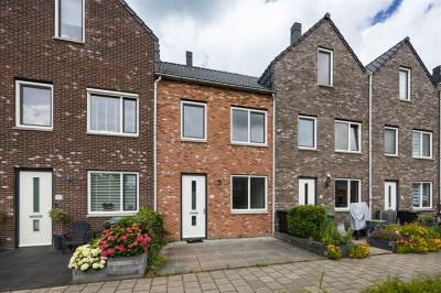 Woning Hoekenes 8 Zwanenburg